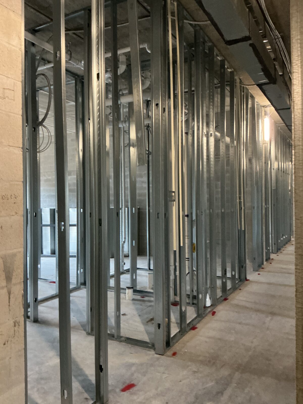 Triple H long framed corridor